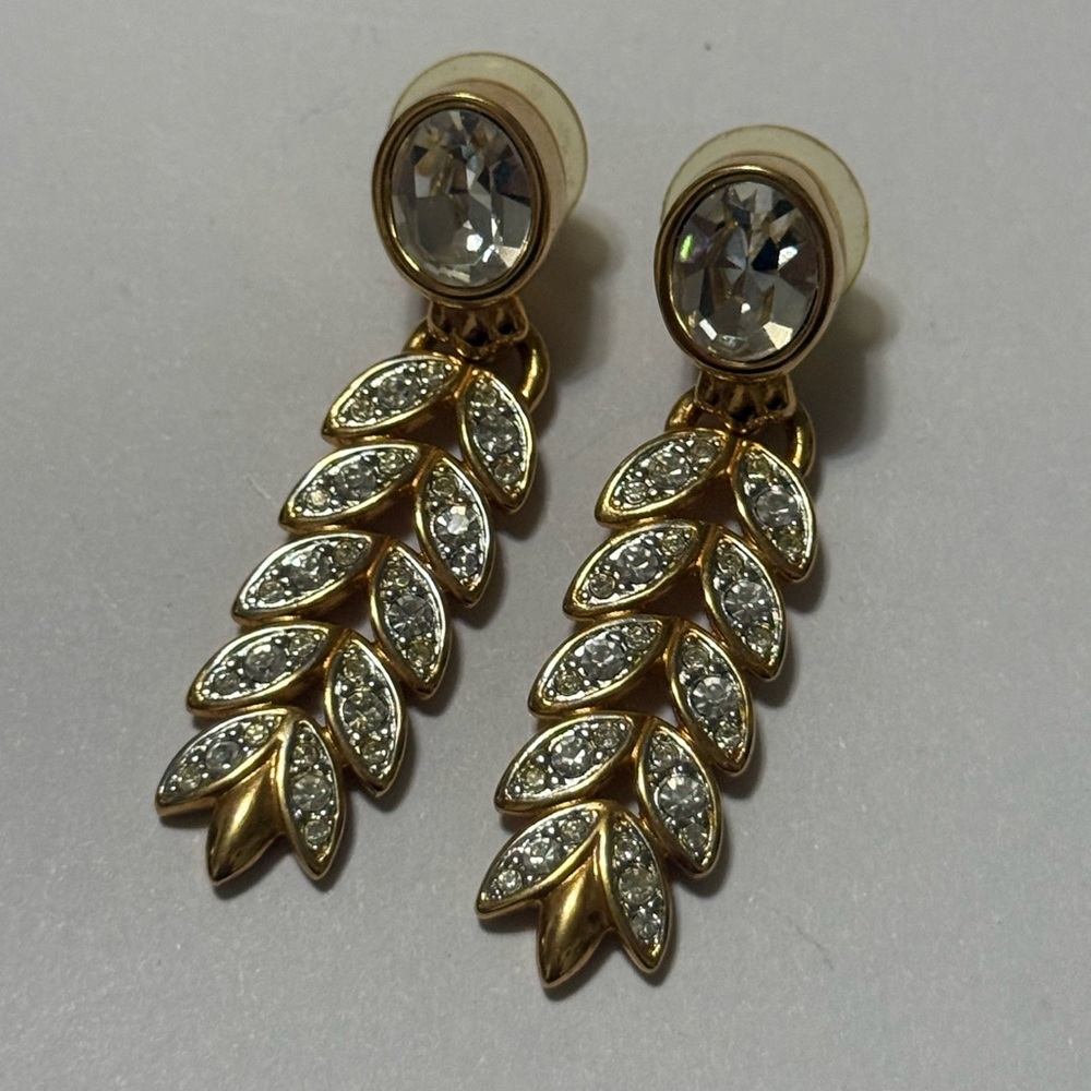 3/$18 Elegant Leaf Earrings - Picture 4 of 8